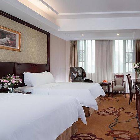 Vienna Hotel Guiyang Exhibition Center Exterior foto