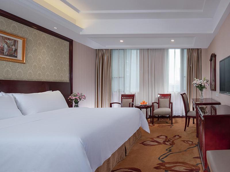 Vienna Hotel Guiyang Exhibition Center Exterior foto