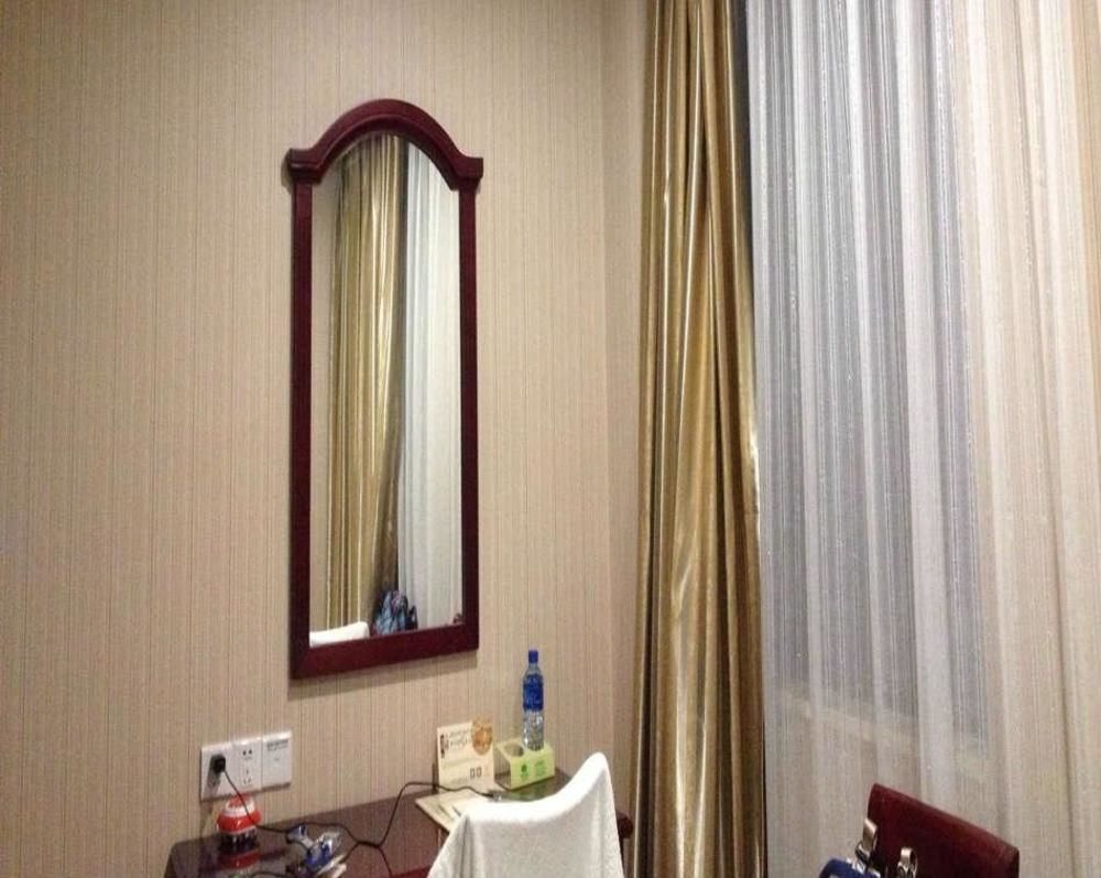 Vienna Hotel Guiyang Exhibition Center Exterior foto